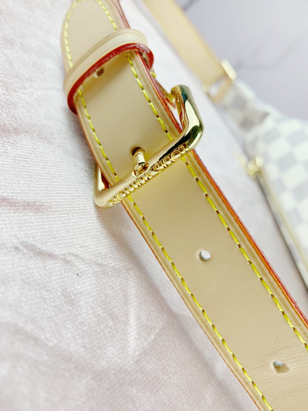 ルイヴィトンバッグ着用イメージ